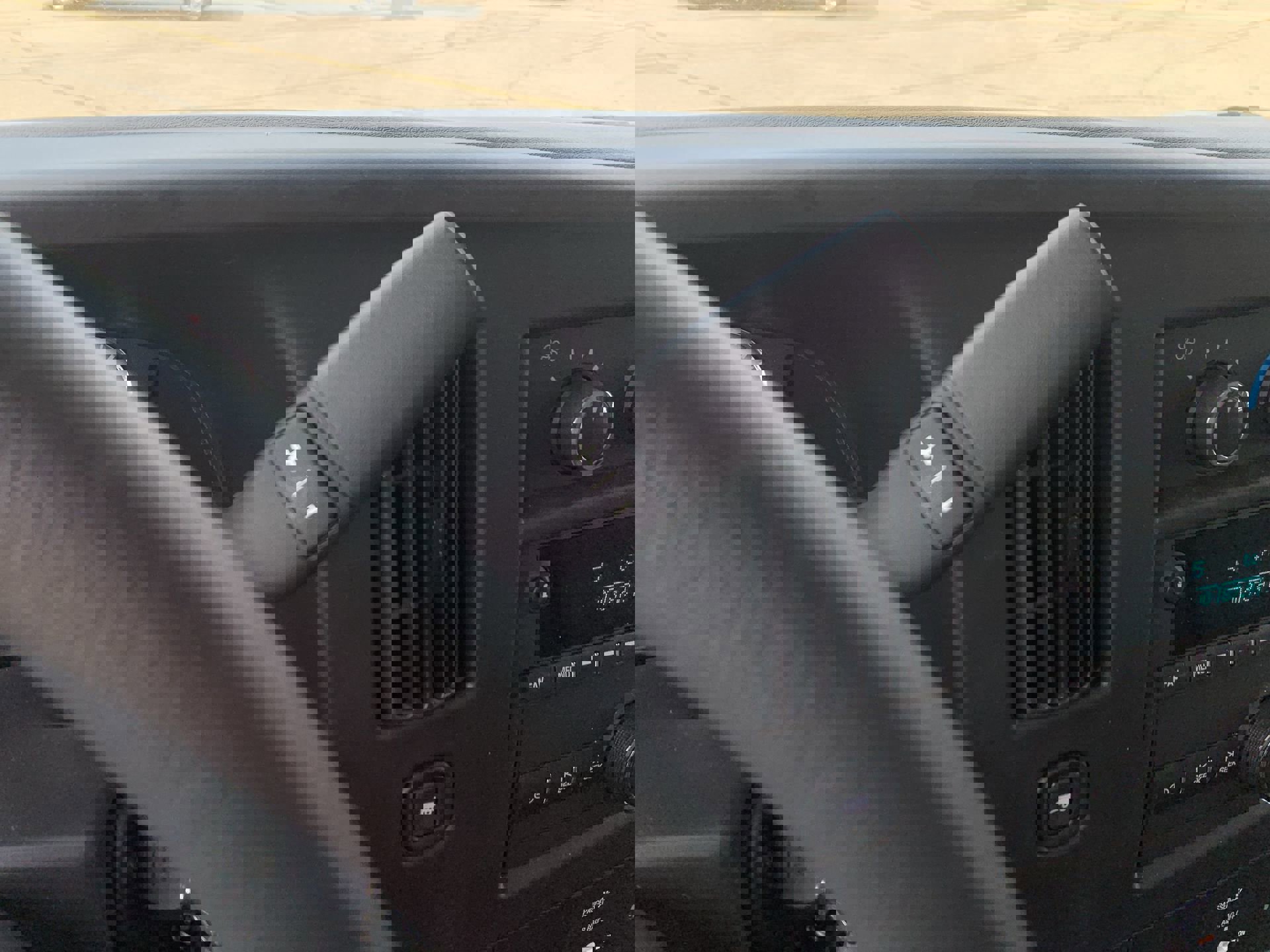 New 2024 GMC Savana 4500 w/ Power Convenience Package image 17