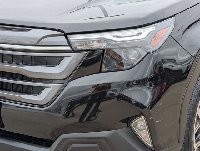 Used 2025 Subaru Forester Premium image 10