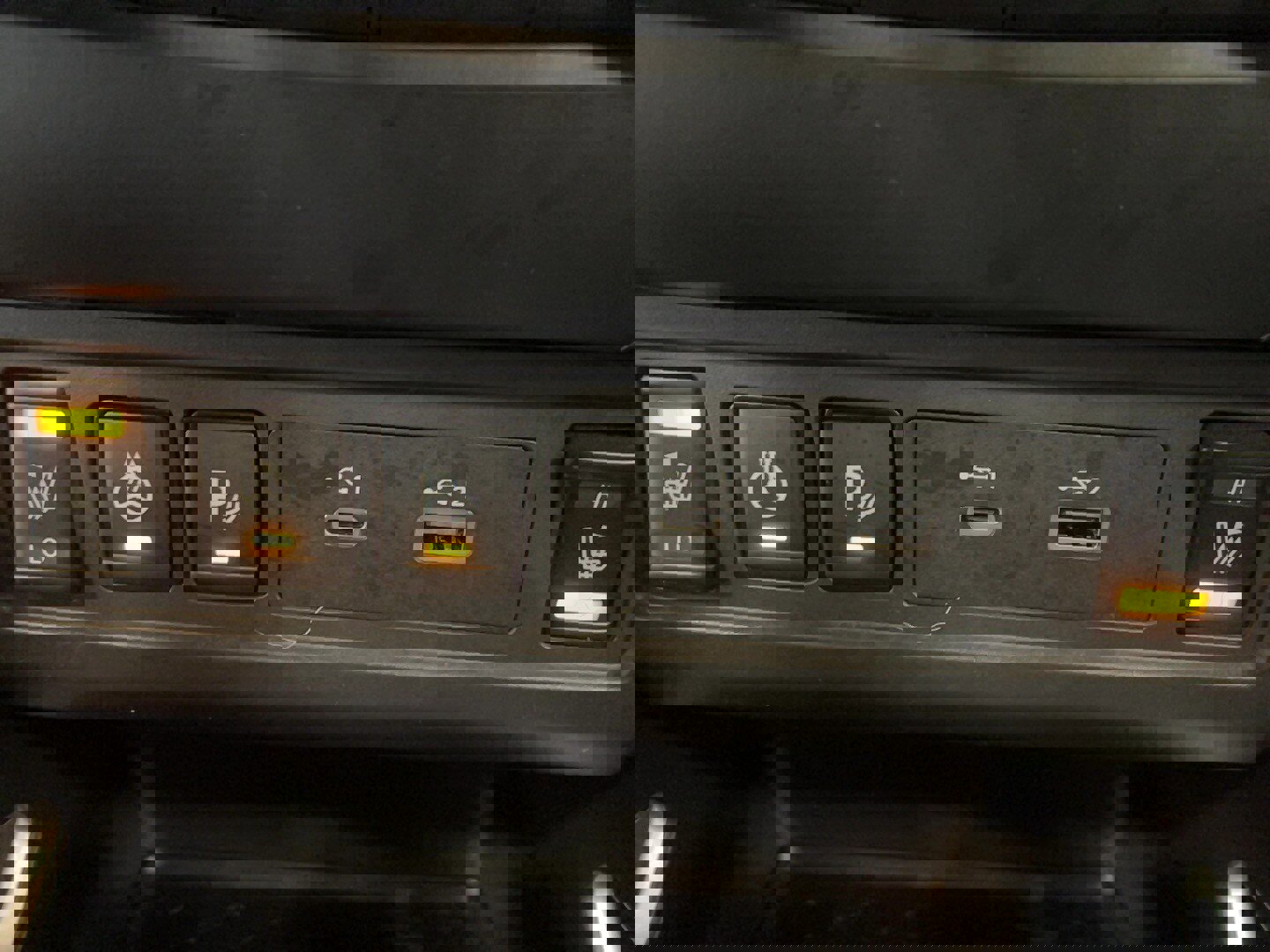 Used 2023 Nissan Frontier SV w/ SV Convenience Package image 7