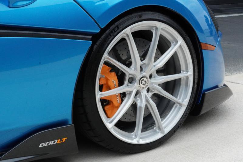 Used 2020 McLaren 600LT Spider RWD image 30