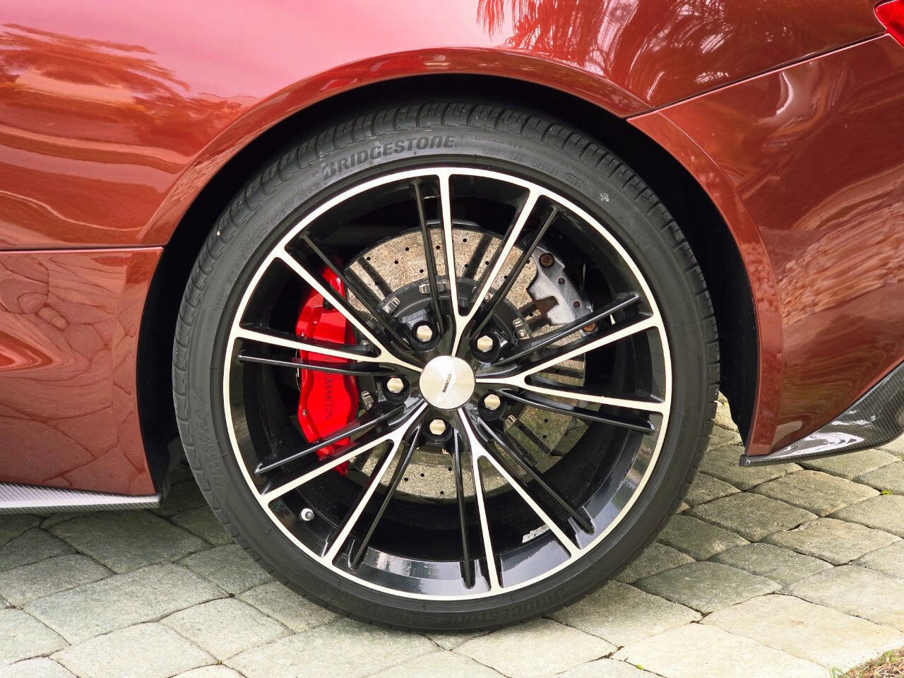 Used 2014 Aston Martin Vanquish Base 2dr Coupe image 46