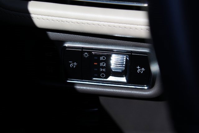 Certified 2023 Lincoln Nautilus Reserve w/ Equipment Group 201A image 23