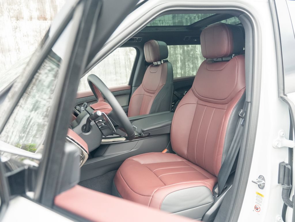 New 2026 Land Rover Range Rover Sport Dynamic SE AWD/4WD image 19