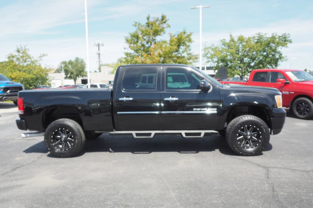 Used 2013 GMC Sierra 2500 Denali AWD/4WD image 7
