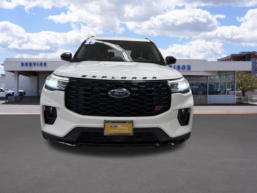 Certified 2025 Ford Explorer ST AWD/4WD image 8