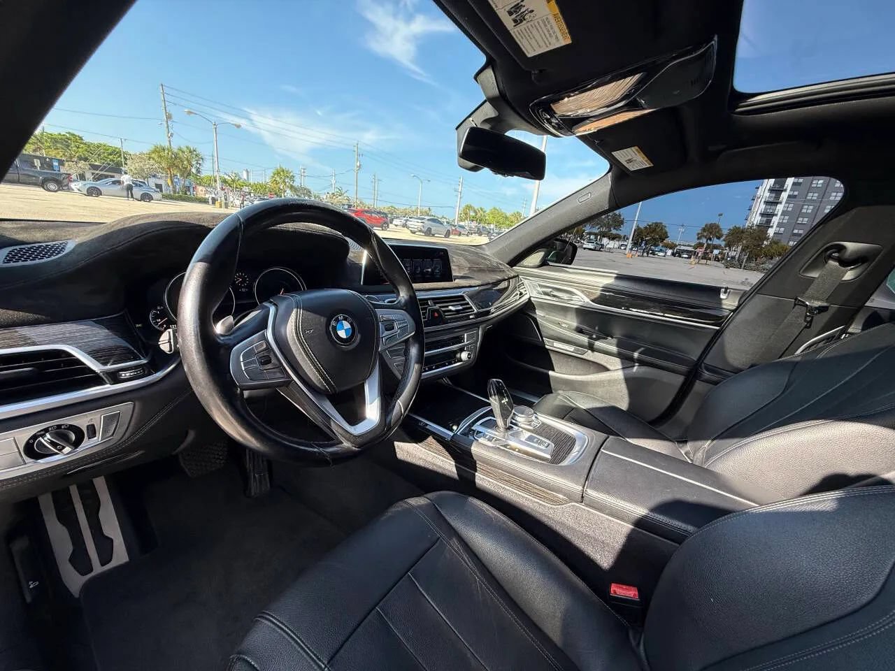 Used 2017 BMW 740i xDrive AWD/4WD image 2