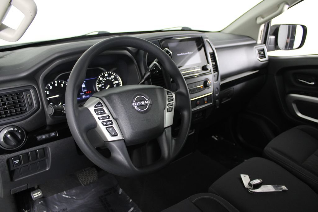 Certified 2023 Nissan Titan SV RWD image 18
