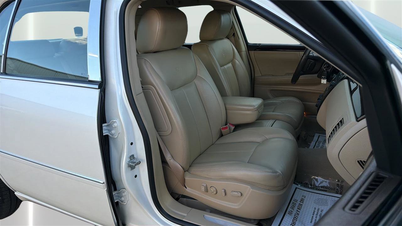 Used 2007 Cadillac DTS Luxury II image 14