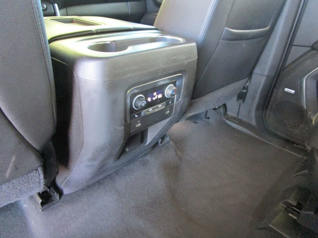 Used 2021 Chevrolet Tahoe Premier w/ Premium Package image 13