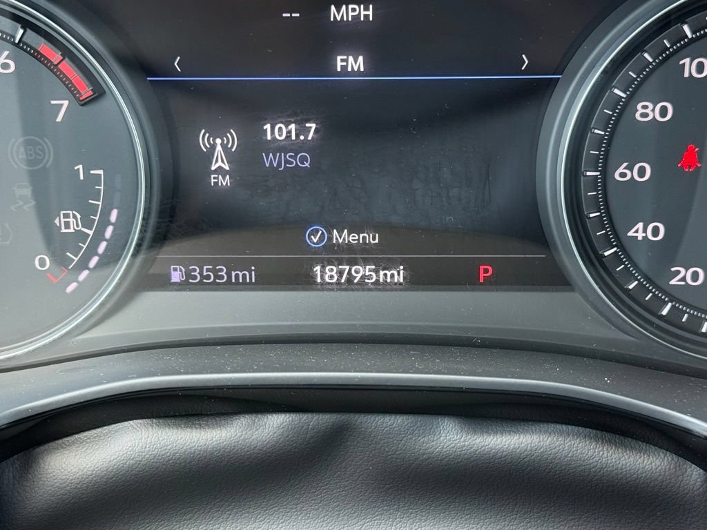 Used 2024 Cadillac XT5 Premium Luxury w/ Technology Package FWD image 36