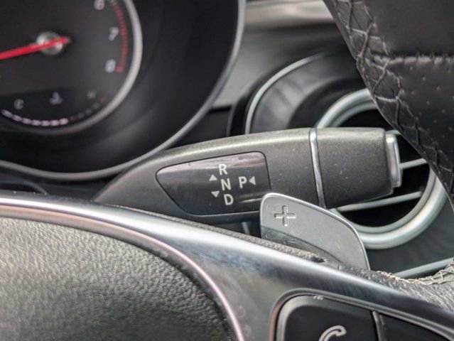 Used 2019 Mercedes-Benz GLC 300 4MATIC image 24