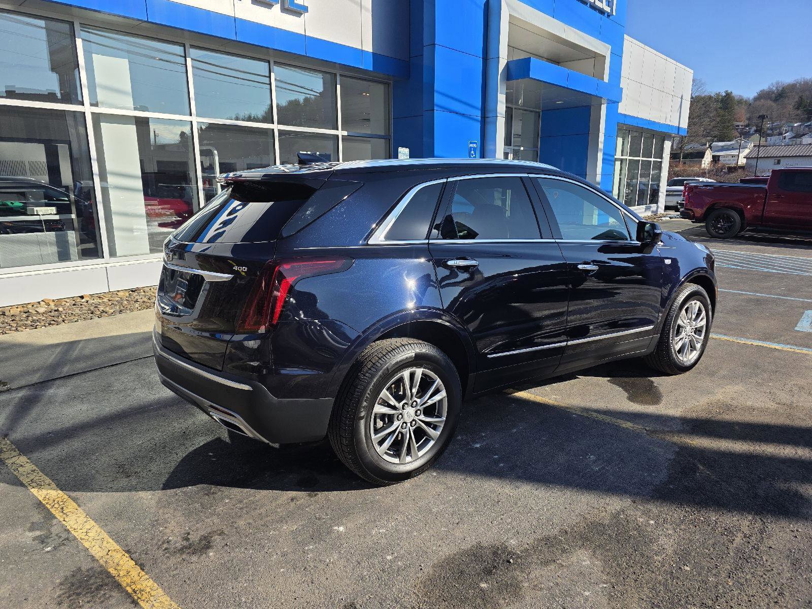 Used 2021 Cadillac XT5 Premium Luxury image 9