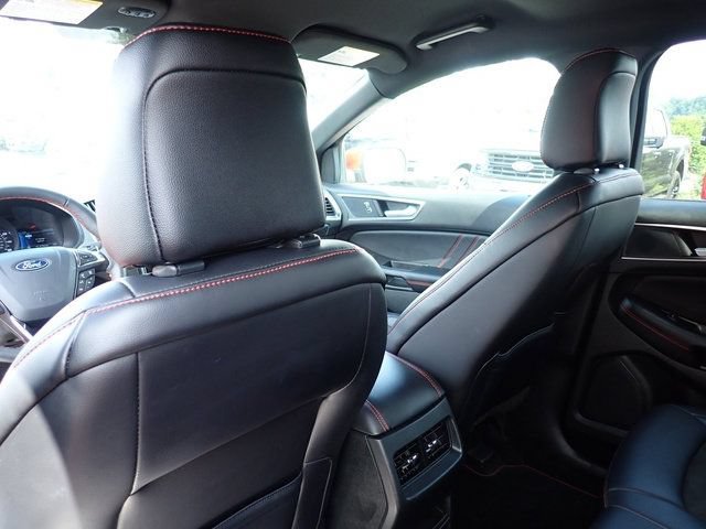 Certified 2024 Ford Edge ST-Line AWD/4WD image 17