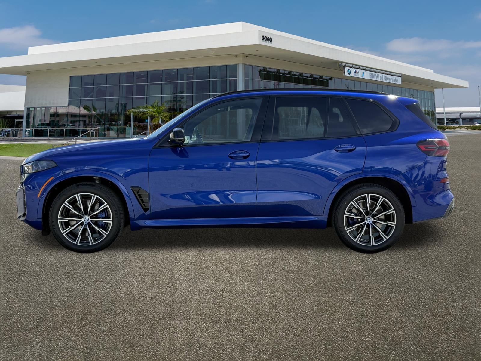 Used 2026 BMW X5 M60i image 6