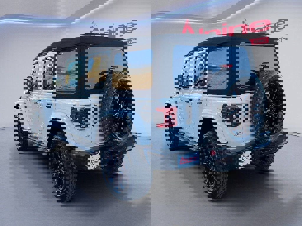 Used 2022 Jeep Wrangler Unlimited Sahara w/ Cold Weather Group image 3