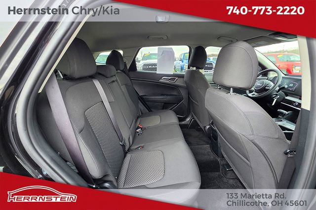 Used 2023 Kia Sportage LX image 26
