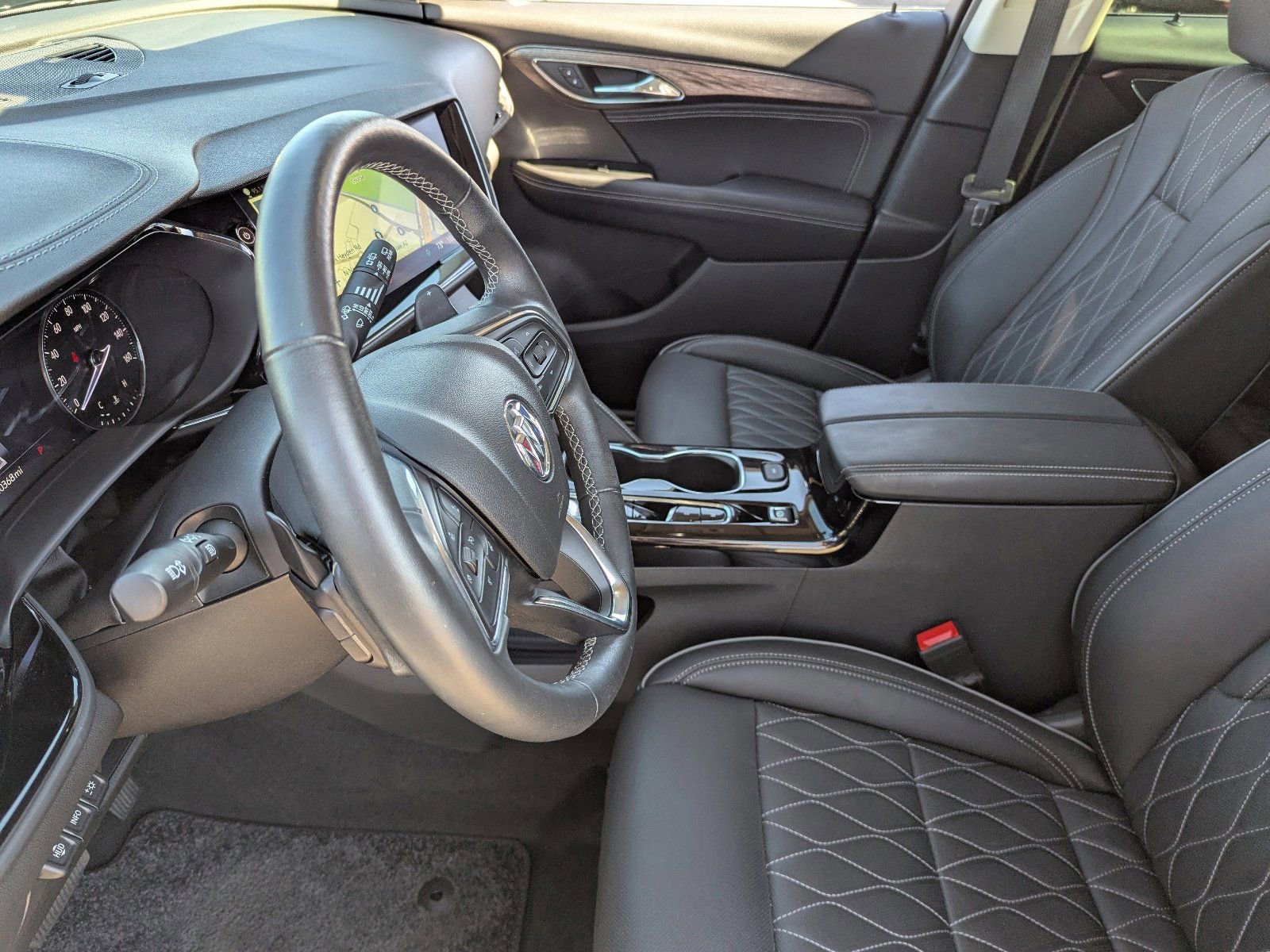 Used 2023 Buick Envision Avenir image 23