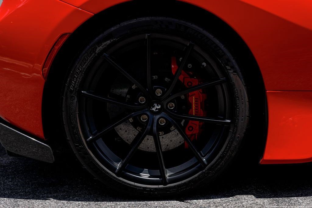 Used 2019 Ferrari 488 Pista Coupe RWD image 34