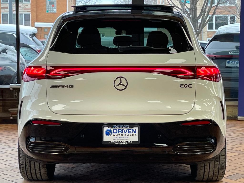 Used 2024 Mercedes-Benz EQE AMG 4MATIC SUV image 10