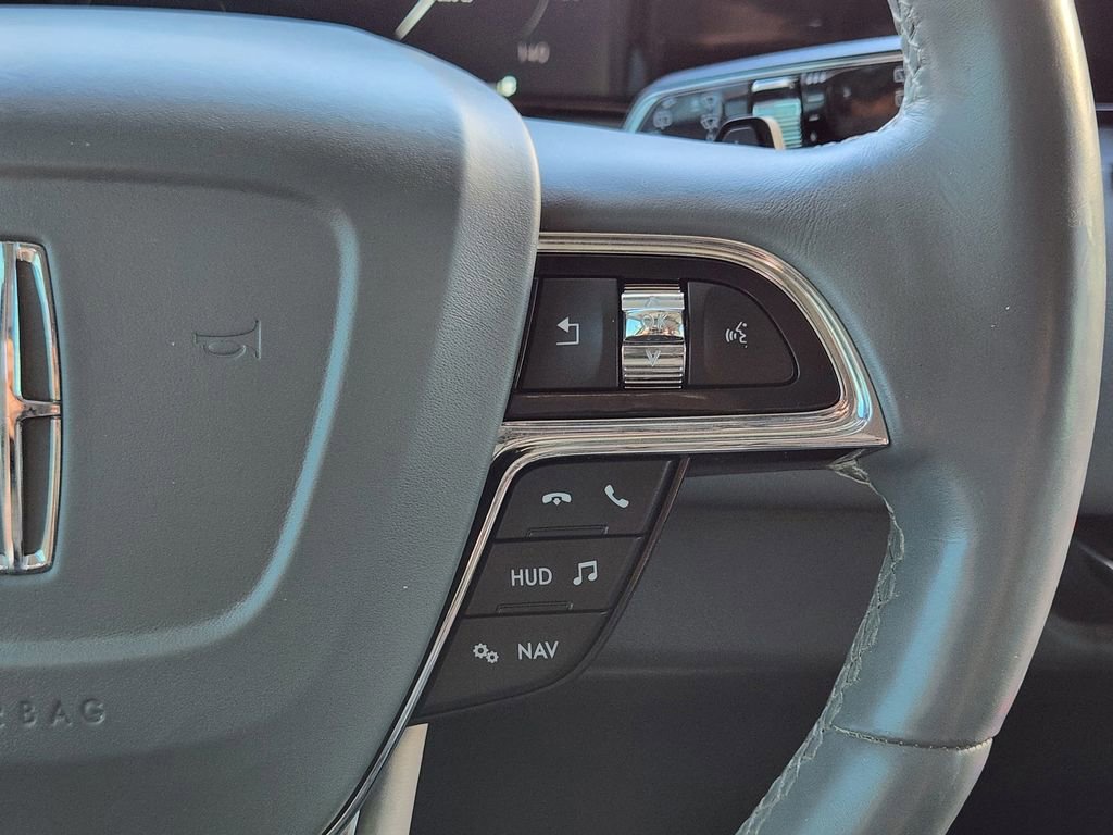 Used 2019 Lincoln Navigator Reserve image 23