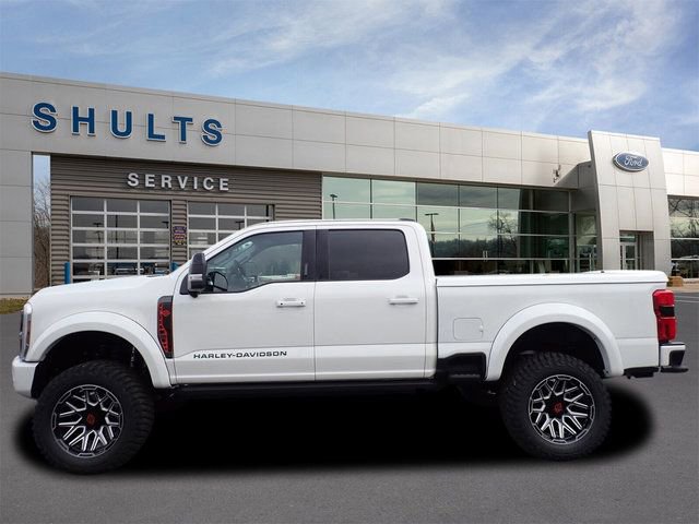 New 2026 Ford F250 Lariat w/ Black Appearance Package image 2