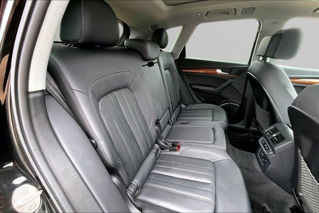 Used 2023 Audi Q5 2.0T Premium Plus w/ Premium Plus Package AWD/4WD image 29