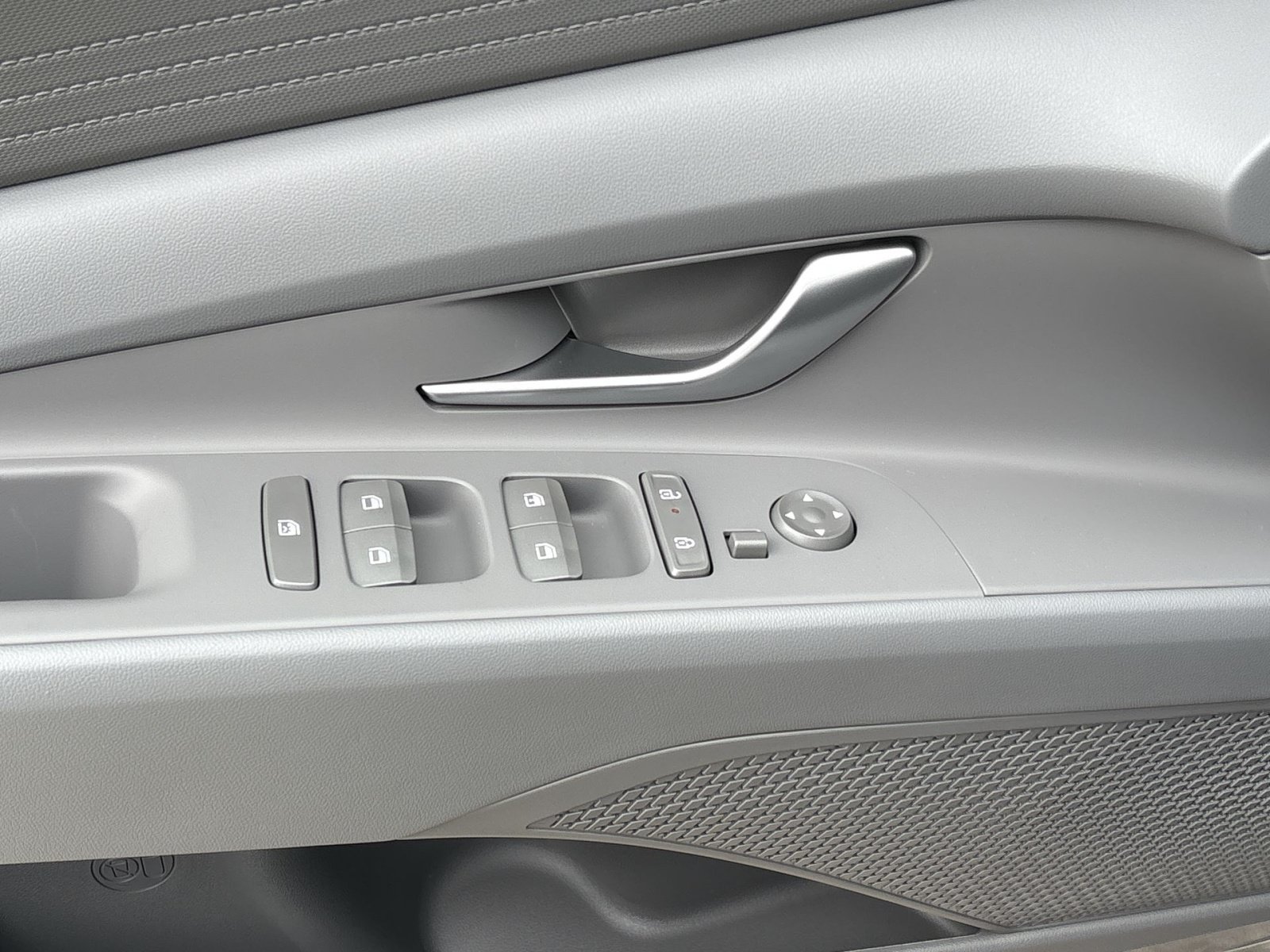 New 2026 Hyundai Elantra SE FWD image 15