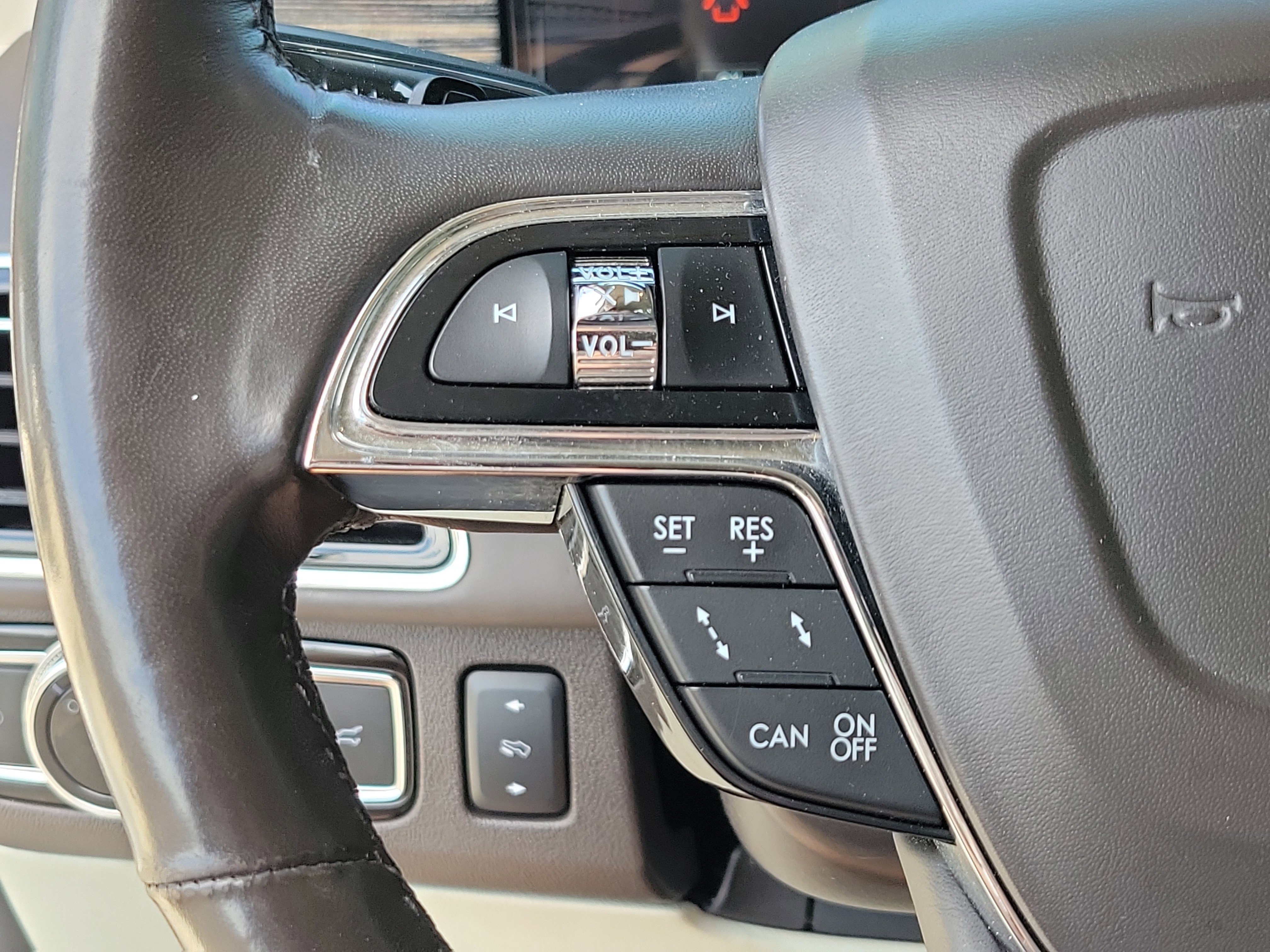 Used 2020 Lincoln Navigator L Black Label image 25