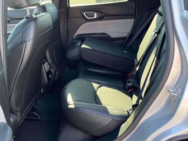 New 2026 Jeep Compass Latitude image 12