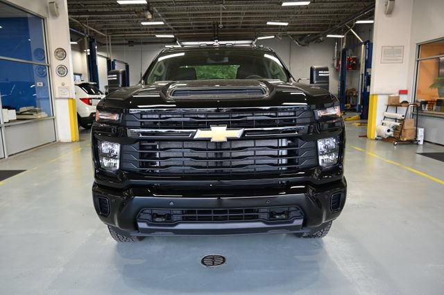 New 2026 Chevrolet Silverado 2500 Custom w/ Custom Value Package AWD/4WD image 2