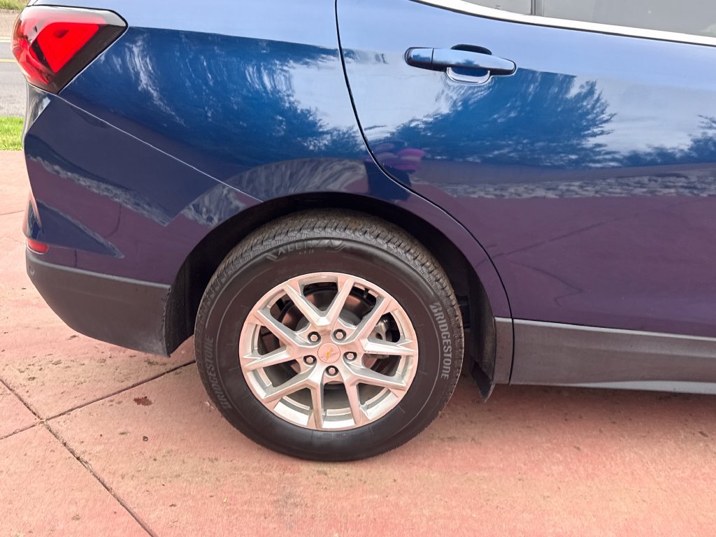 Used 2022 Chevrolet Equinox LT AWD/4WD image 33