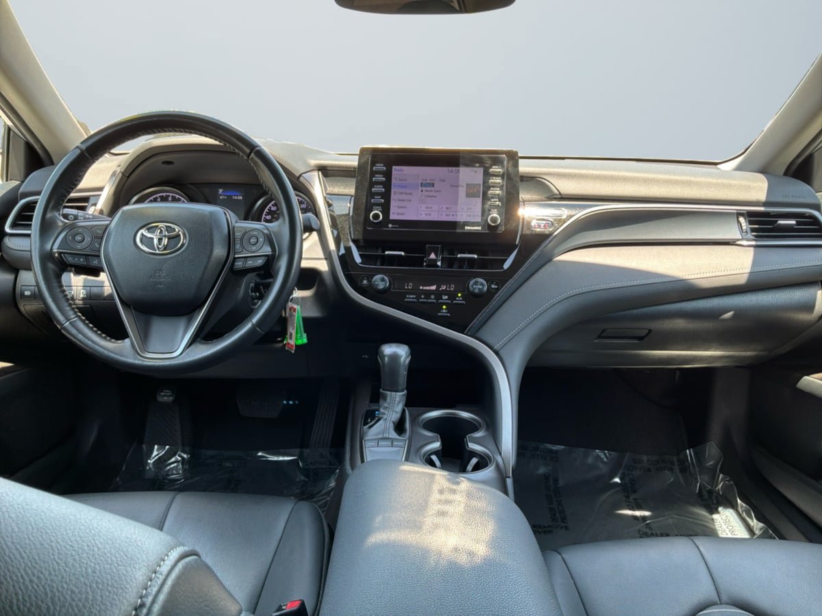 Used 2024 Toyota Camry SE FWD image 10