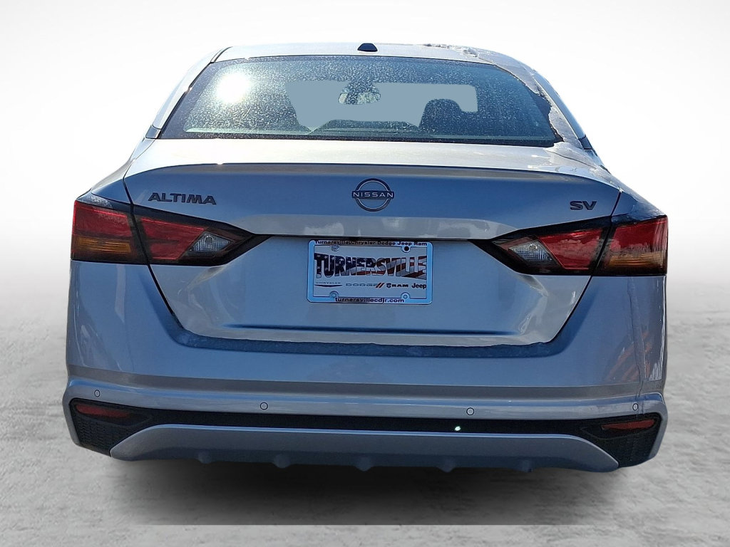 Used 2024 Nissan Altima 2.5 SV image 4