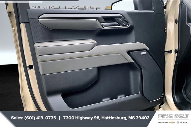 Used 2022 Chevrolet Silverado 1500 ZR2 w/ Technology Package image 17