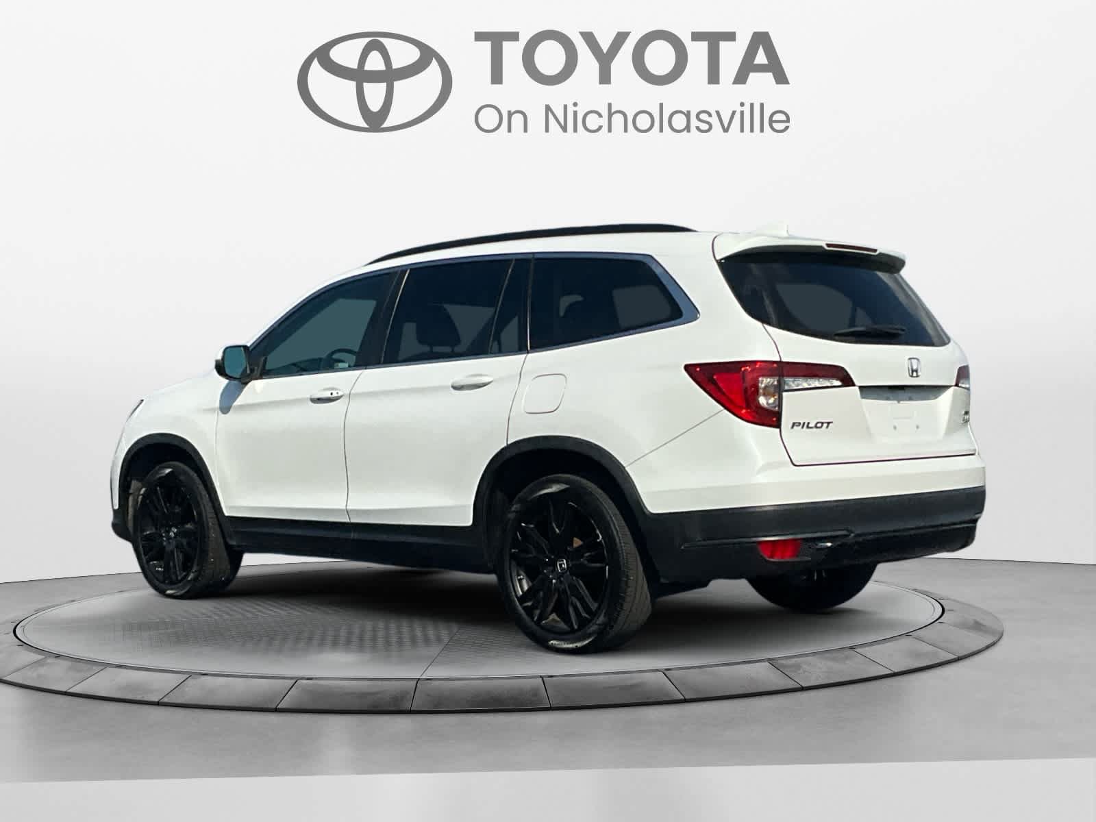 Used 2022 Honda Pilot Special Edition image 3