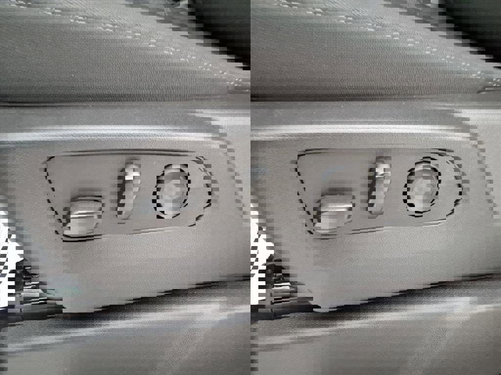 New 2025 Chevrolet Silverado 2500 LT w/ Convenience Package image 11