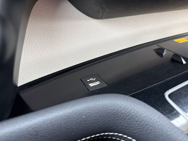 Certified 2025 Toyota Sienna Platinum AWD/4WD image 36