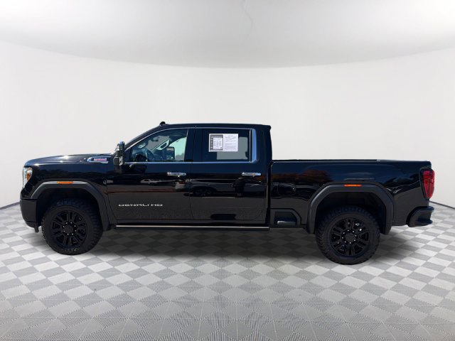 Used 2022 GMC Sierra 2500 Denali w/ Denali Black Diamond Edition AWD/4WD image 8