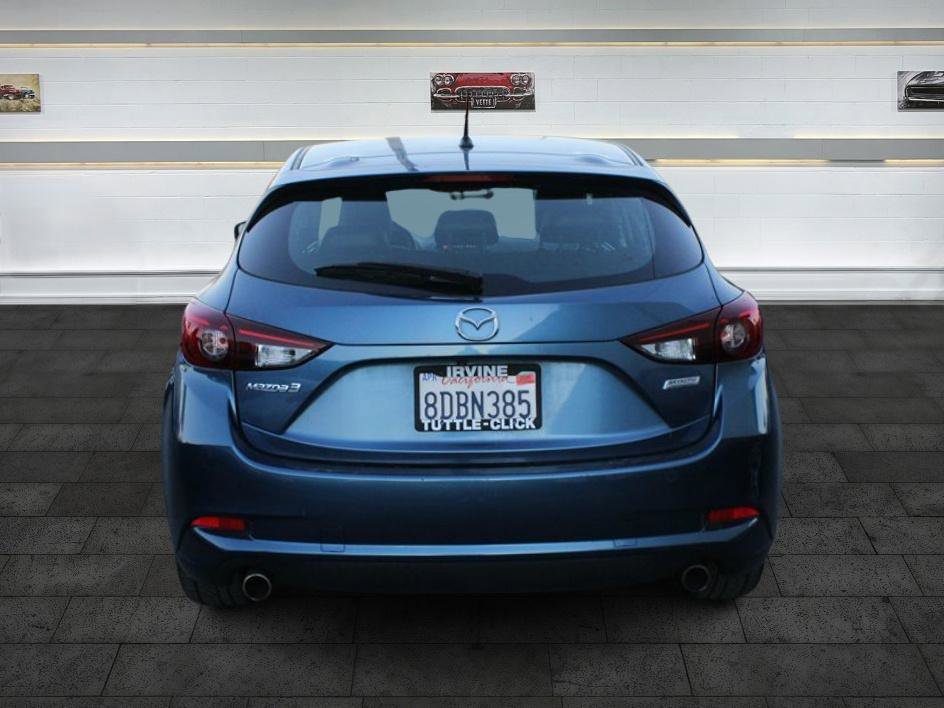 Used 2018 MAZDA MAZDA3 Touring image 6