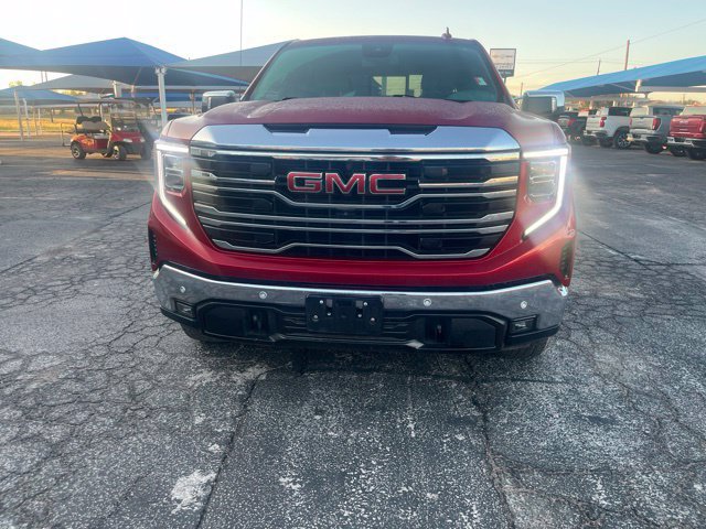 Used 2024 GMC Sierra 1500 SLT AWD/4WD image 2