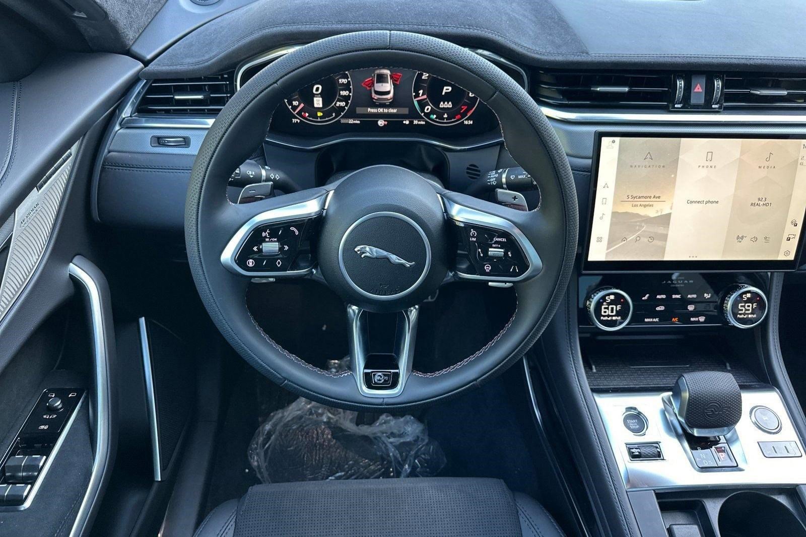 New 2026 Jaguar F-PACE SVR 575 Edition image 16