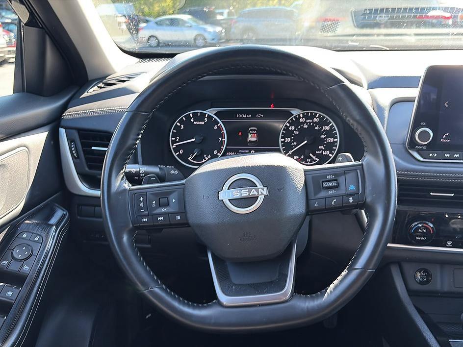 Certified 2025 Nissan Rogue SV FWD image 30