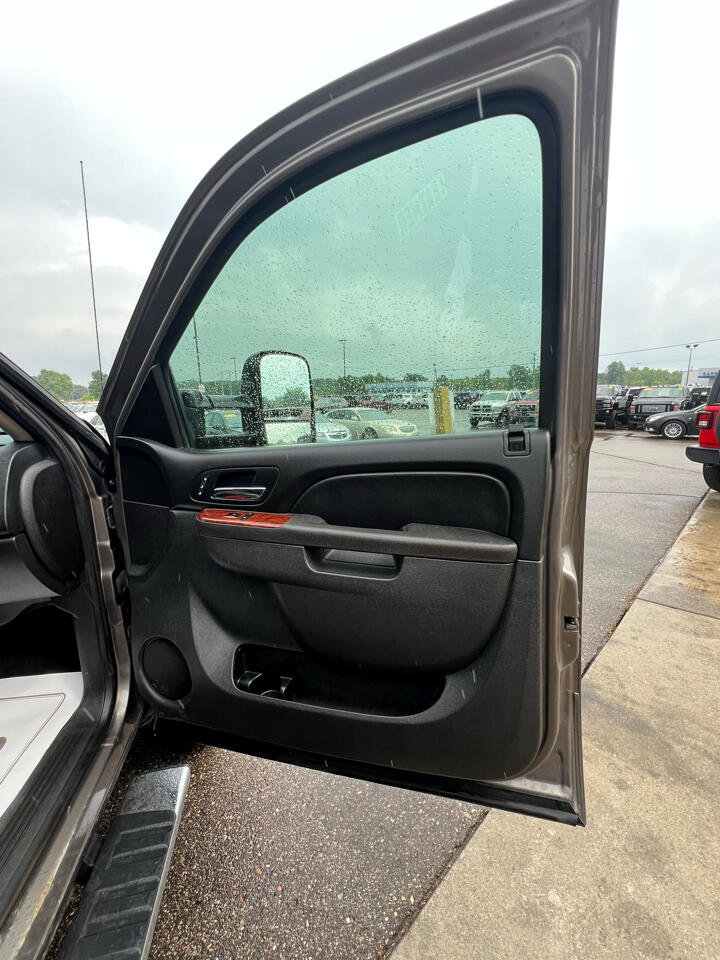 Used 2014 GMC Sierra 3500 SLT image 16