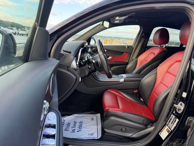 Used 2021 Mercedes-Benz GLC 300 4MATIC Coupe image 11