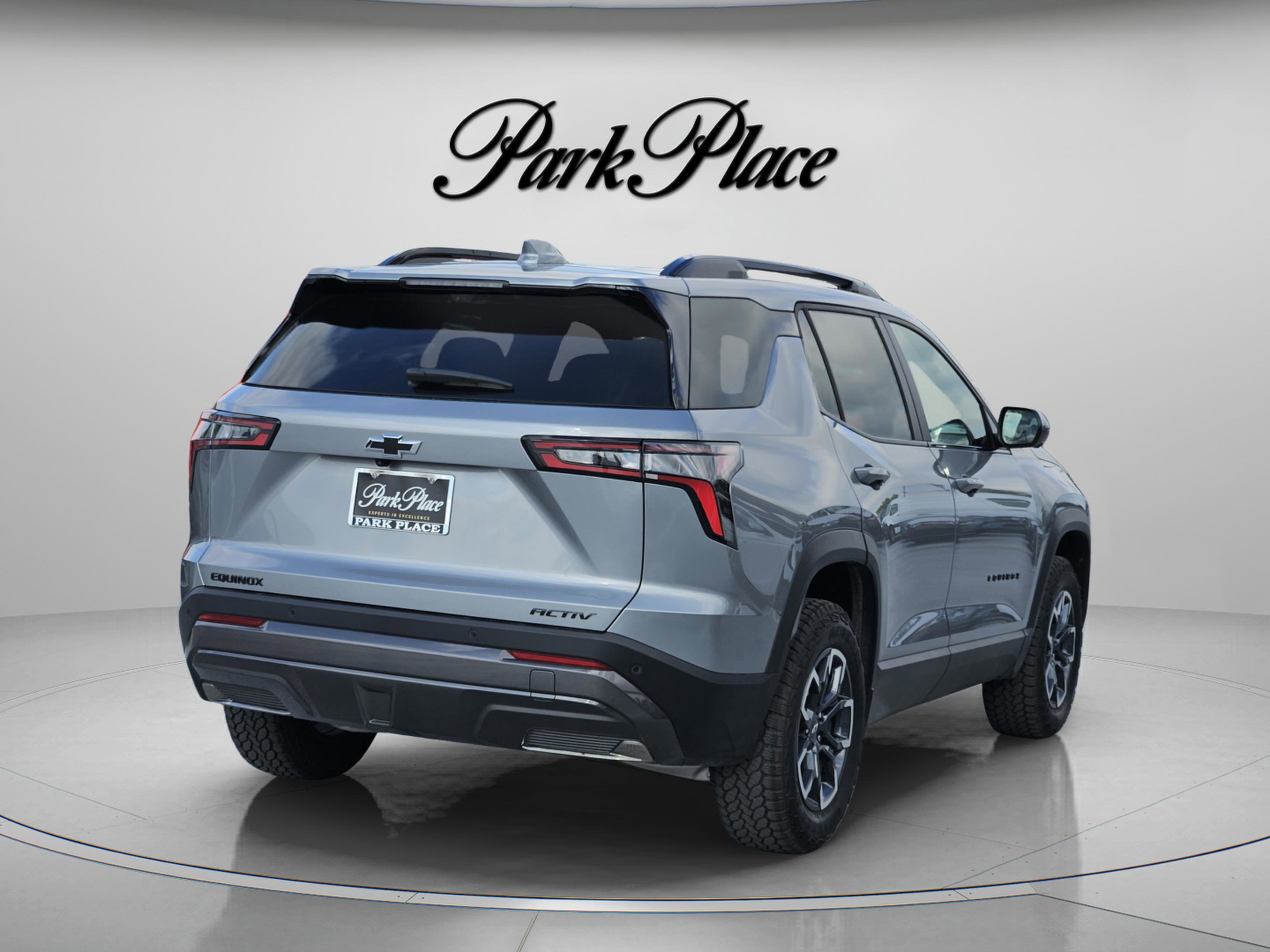 Used 2026 Chevrolet Equinox ACTIV w/ Convenience Package III FWD image 6