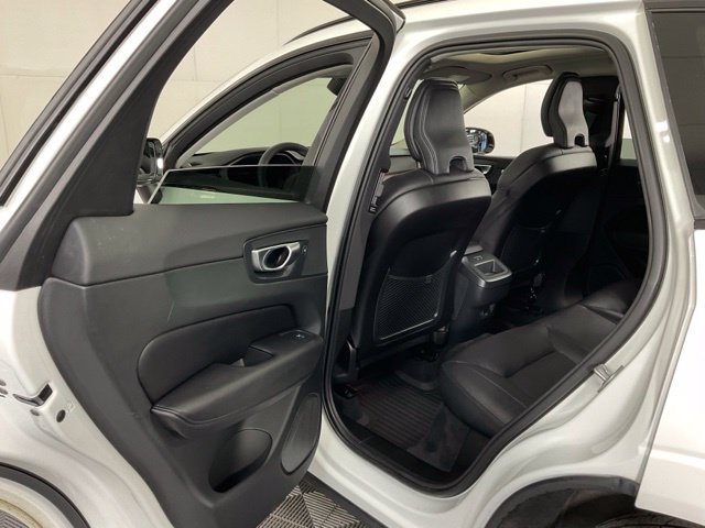 Used 2024 Volvo XC60 B5 Plus w/ Protection Package Premier AWD/4WD image 33