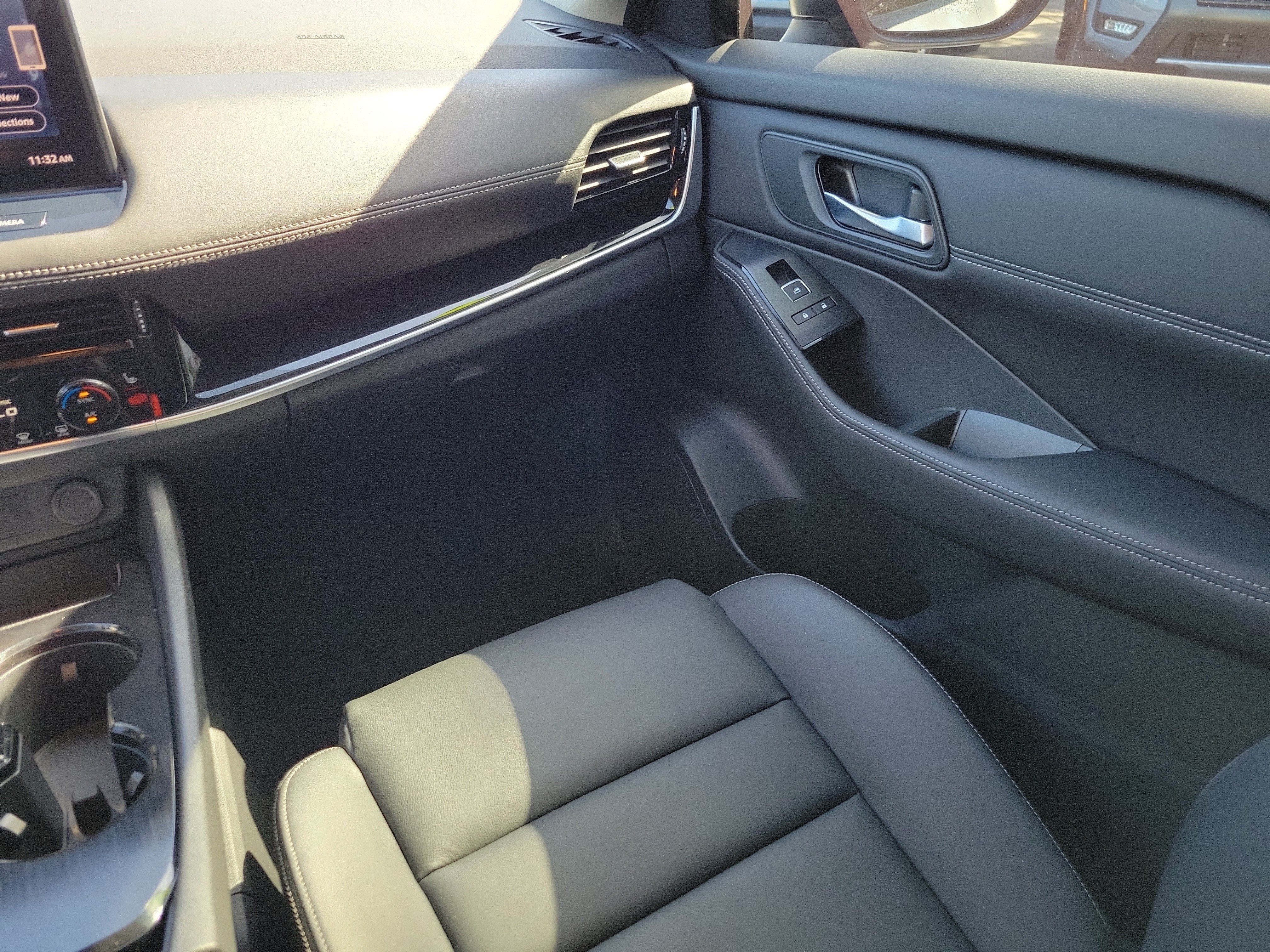 Used 2024 Nissan Rogue SL w/ SL Premium Package FWD image 25
