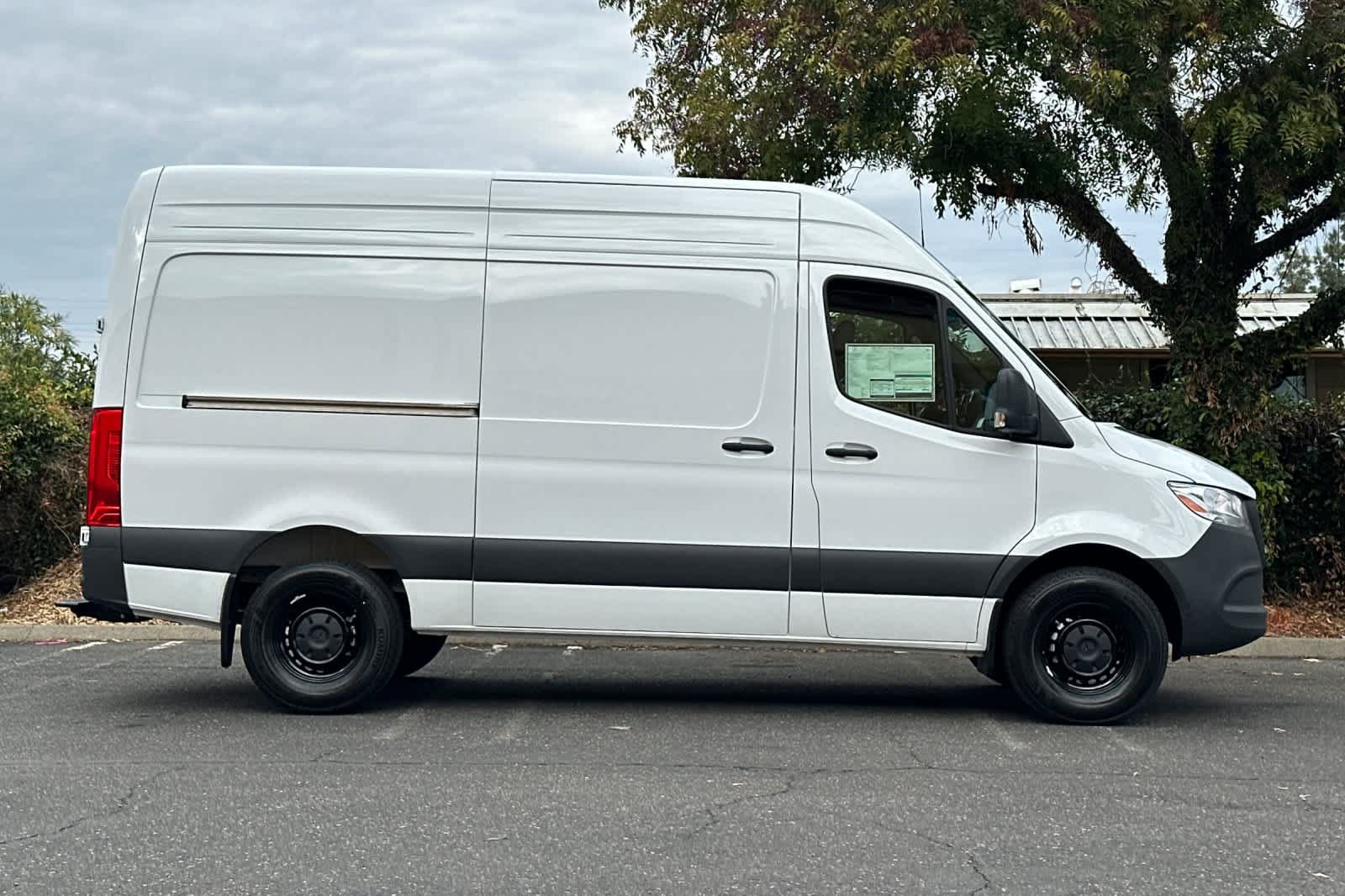 New 2026 Mercedes-Benz Sprinter 2500 image 2