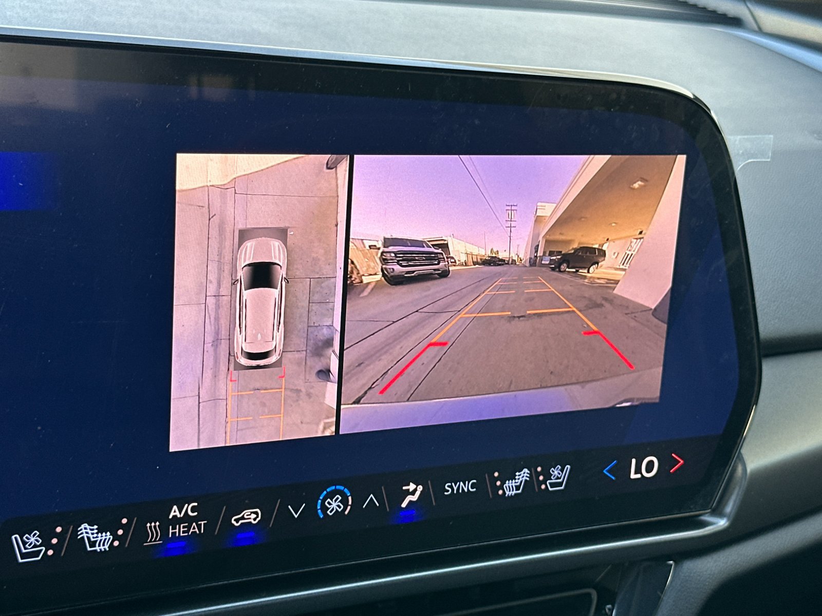 New 2025 Chevrolet Equinox EV RS w/ Active Safety Package 3 AWD/4WD image 19