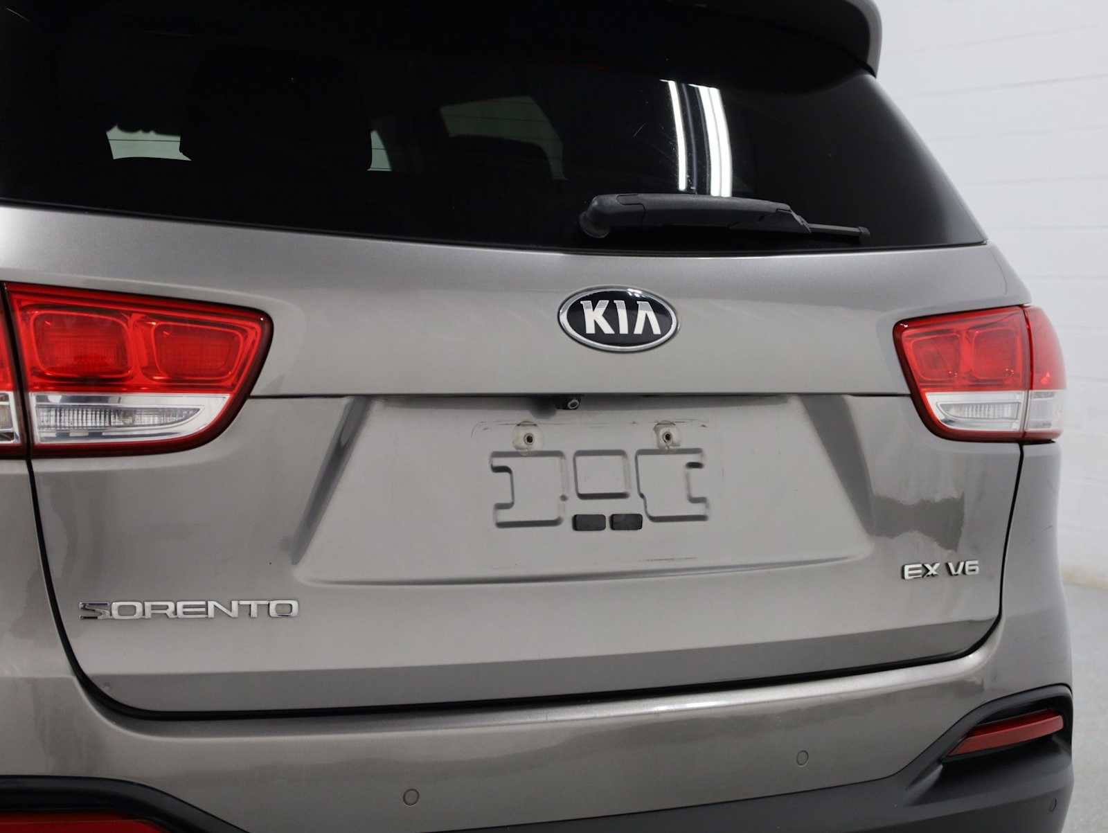 Used 2016 Kia Sorento EX AWD/4WD image 8